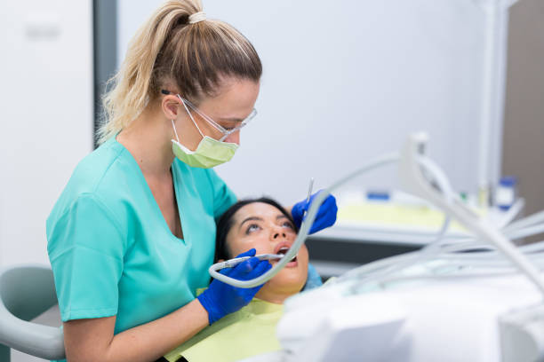 Best Emergency Denture Repair in Center Hill, FL